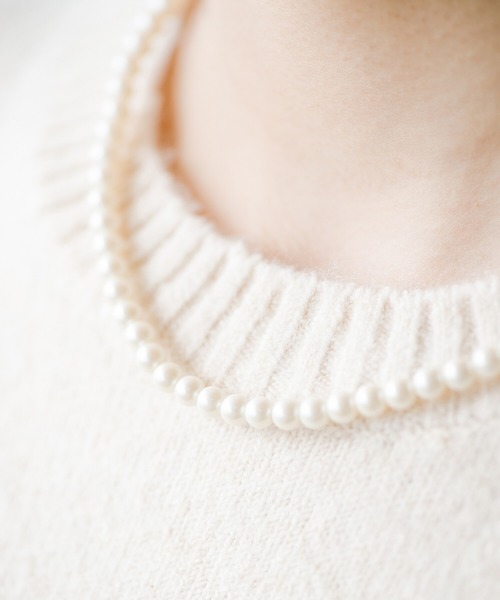 haco!（ハコ）の「ロンTもスウェットも一瞬でクラスアップしてくれる！気軽で便利なガラスパールネックレス by que made me（ネックレス・レディース・ホワイト・ONE SIZE）」の11枚目の写真