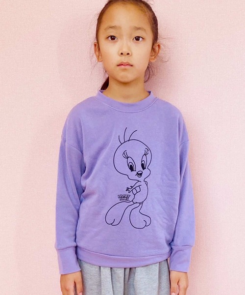 THE CASUAL（カジュアル）の「ルーニー・テューンズ プリント BIG クルーネック トレーナー キッズ（スウェット・キッズ・ブラック/ラベンダー/オフホワイト/杢グレー/モカ/ミント・110cm/130cm/150cm/120cm/140cm/160cm）」の6枚目の写真