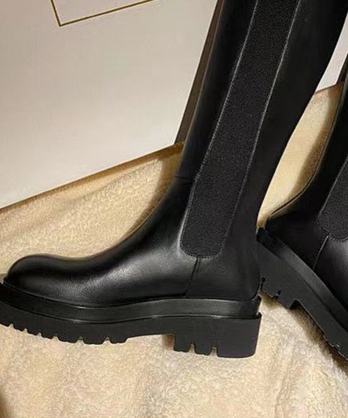 ANOTHER S(アナザーエス)の「厚底ボリュームフェイクレーザロングブーツ(ブーツ・レディース・ブラック/ブラウン・40/38/39/37)」の4枚目の写真