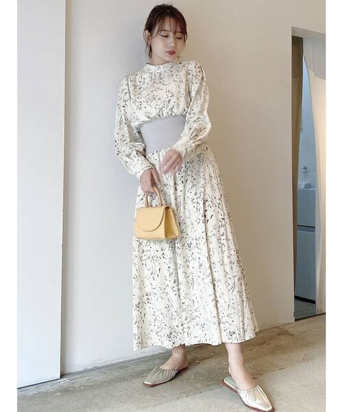 dazzlin(ダズリン)の「ラインアートリブワンピース(ワンピース・レディース・ブラック/グレー/アイボリー・FREE)」の21枚目の写真