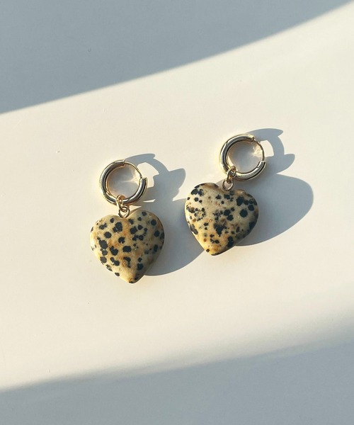 AS KNOW AS plus(アズノゥアズプラス)の「ストーン ハート ピアス(ピアス(両耳用)・レディース・ブラック/ピンク/ターコイズブルー/グリーン/クリア/アニマル・FREE)」の6枚目の写真