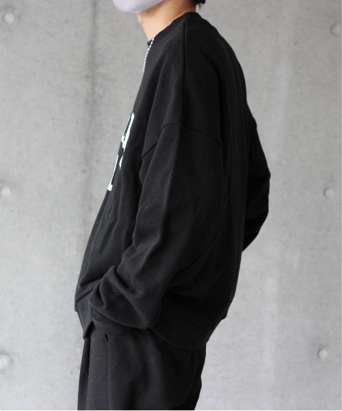 y/m by れぽすけ(イムバイレポスケ)の「CAMILLE NOAスウェットトップス(スウェット・メンズ・ブラック/グレー・MEDIUM/LARGE)」の4枚目の写真