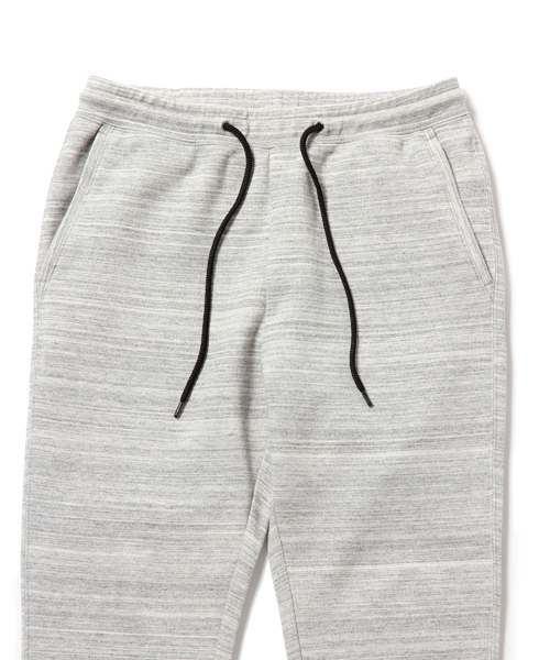 BEAMS（ビームス）の「BEAMS / ダンボールニット イージーパンツ（その他パンツ・メンズ・チャコールグレー/グレー・SMALL/LARGE/MEDIUM）」の3枚目の写真