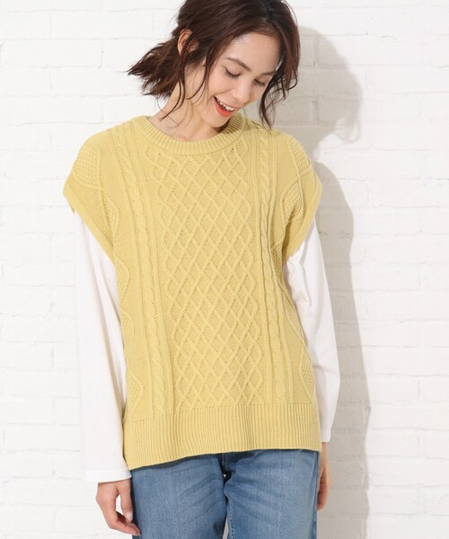Cutie Blonde（キューティーブロンド）の「◆【S-L/2点セット】ケーブル編みベスト+Tシャツ（その他トップス・レディース・ナチュラル/レモンイエロー/ブラック・01/03/02）」の3枚目の写真