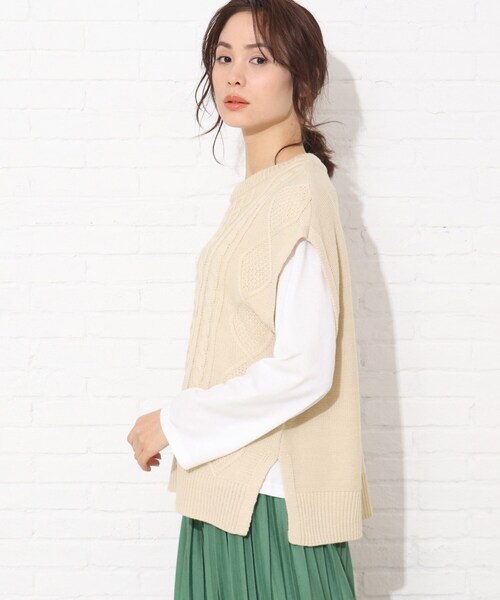 Cutie Blonde（キューティーブロンド）の「◆【S-L/2点セット】ケーブル編みベスト+Tシャツ（その他トップス・レディース・ナチュラル/レモンイエロー/ブラック・01/03/02）」の22枚目の写真