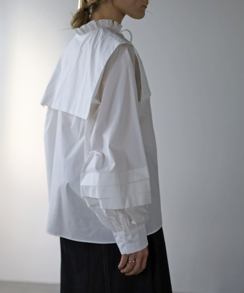 UNFIELD（アンフィールド）の「【UNFIELD】ボリュームスリーブセーラーカラーブラウス（シャツ/ブラウス・レディース・オフホワイト/ブラック・FREE）」の3枚目の写真