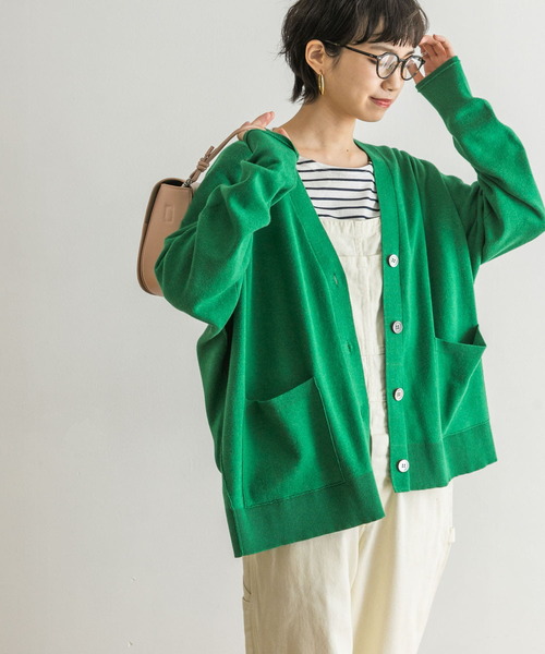 URBAN RESEARCH(アーバンリサーチ)の「コットンスムースVネックカーディガン(カーディガン/ボレロ・レディース・グリーン/ホワイト系その他/ベージュ・FREE)」の3枚目の写真