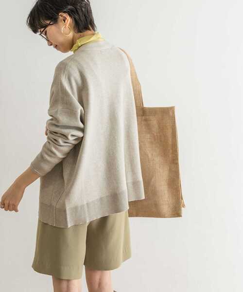 URBAN RESEARCH(アーバンリサーチ)の「コットンスムースVネックカーディガン(カーディガン/ボレロ・レディース・グリーン/ホワイト系その他/ベージュ・FREE)」の11枚目の写真