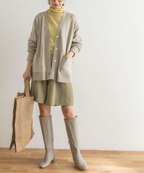 URBAN RESEARCH(アーバンリサーチ)の「コットンスムースVネックカーディガン(カーディガン/ボレロ・レディース・グリーン/ホワイト系その他/ベージュ・FREE)」の20枚目の写真