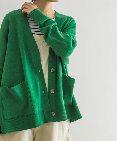 URBAN RESEARCH(アーバンリサーチ)の「コットンスムースVネックカーディガン(カーディガン/ボレロ・レディース・グリーン/ホワイト系その他/ベージュ・FREE)」の14枚目の写真