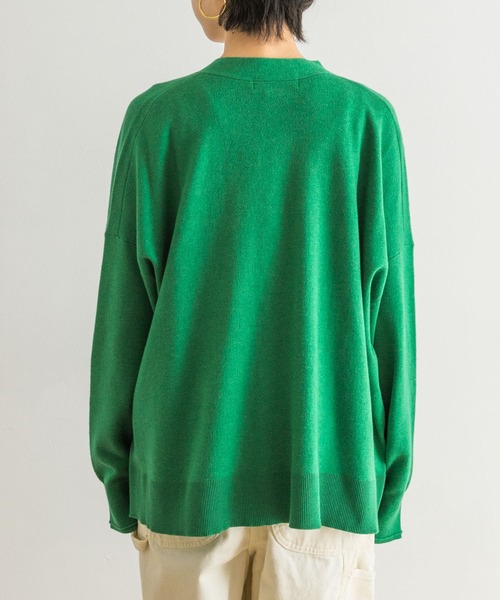 URBAN RESEARCH(アーバンリサーチ)の「コットンスムースVネックカーディガン(カーディガン/ボレロ・レディース・グリーン/ホワイト系その他/ベージュ・FREE)」の21枚目の写真