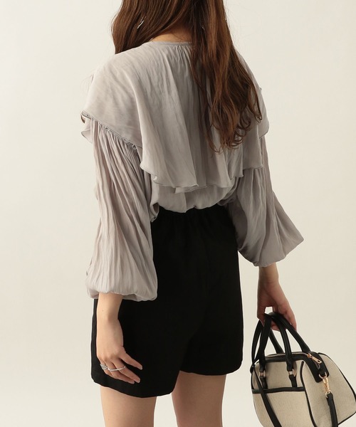 Heather（ヘザー）の「BIG襟ブラウス　275374（シャツ/ブラウス・レディース・ブラック/グレー/オフホワイト・FREE）」の13枚目の写真