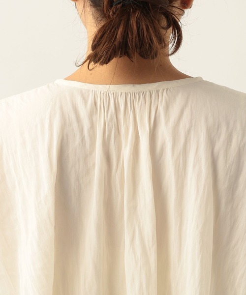 Heather（ヘザー）の「BIG襟ブラウス　275374（シャツ/ブラウス・レディース・ブラック/グレー/オフホワイト・FREE）」の19枚目の写真