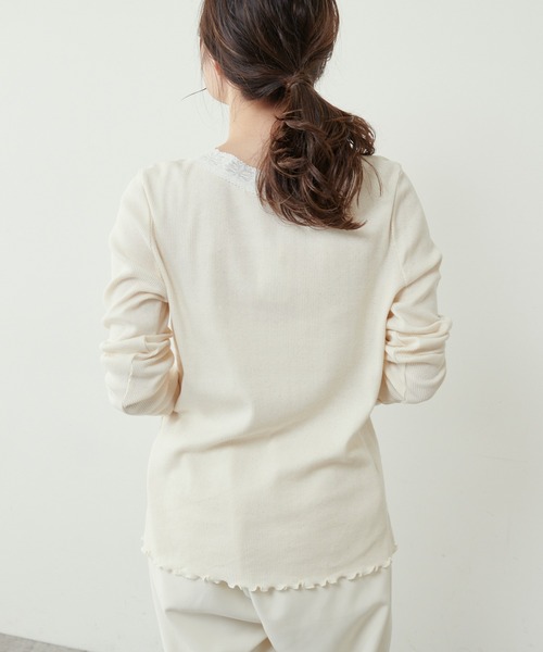 PUAL CE CIN(ピュアルセシン)の「襟レーステレコロングスリーブ(Tシャツ/カットソー・レディース・ブラック/ナチュラル・FREE)」の16枚目の写真