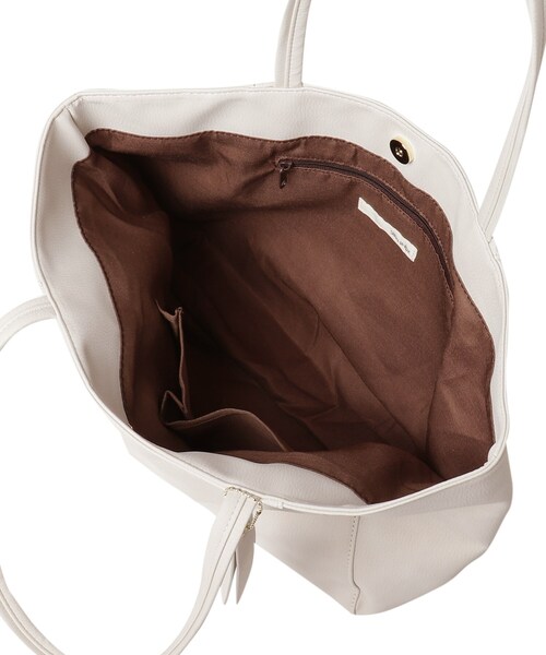 SHOO・LA・RUE（シューラルー）の「◆シンプル合皮トート（トートバッグ・レディース・ブラック/カーキ/ブルー/ナチュラル/キャメル/ピンク系・00）」の11枚目の写真