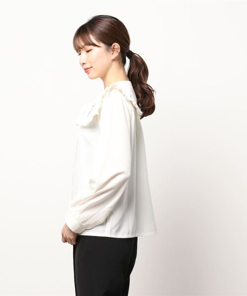 axes femme（アクシーズファム）の「パンジー刺繍ＢＩＧ襟ブラウス（シャツ/ブラウス・レディース・ピンク/ネイビー/キナリ・MEDIUM）」の4枚目の写真