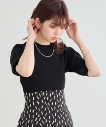1着は持っていたい万能アイテム タック入りパフ袖お上品ニット