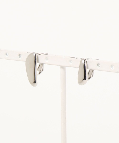 LAKOLE(ラコレ)の「立体アシメイヤリング / 271634(イヤリング・レディース・その他1/その他2・FREE)」の4枚目の写真