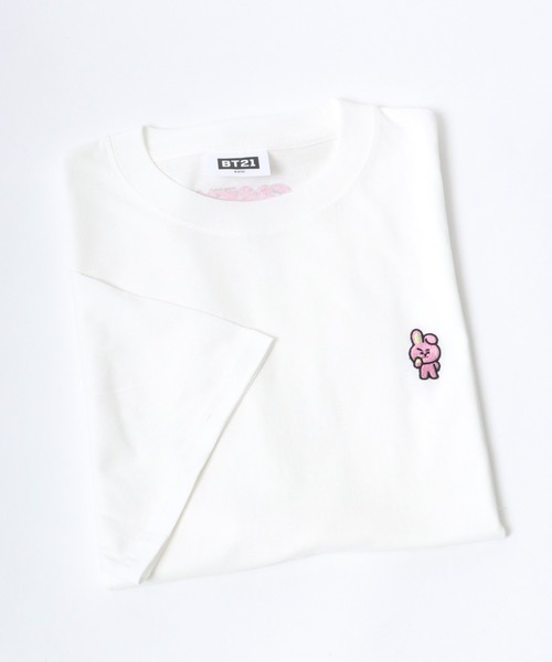 BT21(ビーティーイシビル)の「BT21 キャラクター胸ワンポイント刺繍ビッグシルエットTシャツ(ユニセックスサイズ)(Tシャツ/カットソー・レディース・ホワイト系1/ホワイト系2/ホワイト系3/ホワイト系4/ホワイト系5/ホワイト系6/ホワイト系7・M/L)」の3枚目の写真