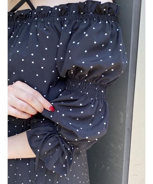 EATME（イートミー）の「マムルークスリーブオフショルTOP（セットアップ可能）（シャツ/ブラウス・レディース・ブラック/ピンク/その他1・FREE）」の8枚目の写真