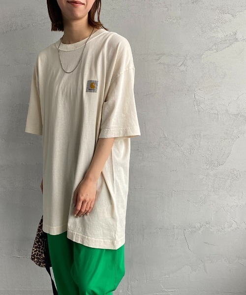 Carhartt WIP（カーハートダブリューアイピー）の「[carhartt WIP/カーハートダブリューアイピー]  NELSON ワンポイントロゴＴシャツ（Tシャツ/カットソー・レディース・ブラック/パープル/ナチュラル・M/L）」の11枚目の写真