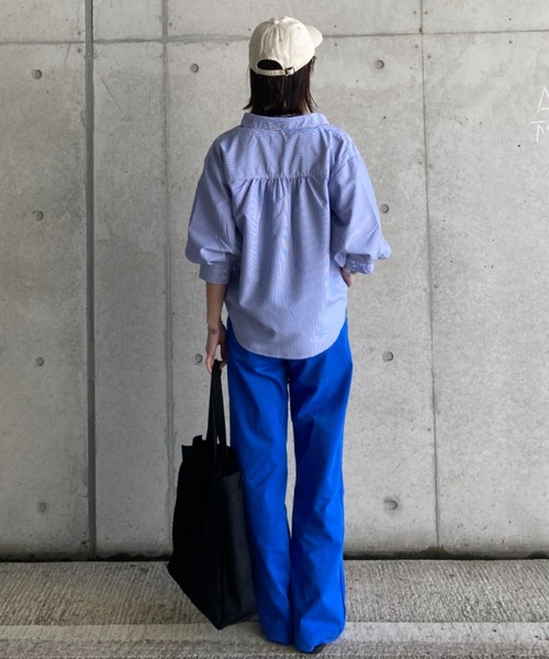 deux amour（ドゥーザムール）の「カラーストライプ袖ボリュームシャツ（その他トップス・レディース・ブルー/グリーン・MEDIUM）」の16枚目の写真