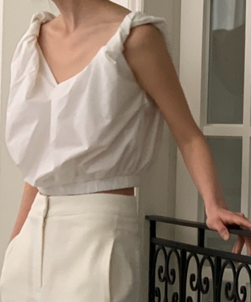 MANGROVE（マングローブ）の「トーションショルダートップス（タンクトップ・レディース・ブルー/グリーン/アイボリー/ブラウン/ホワイト/ブラック/ライトグリーン・FREE）」の10枚目の写真