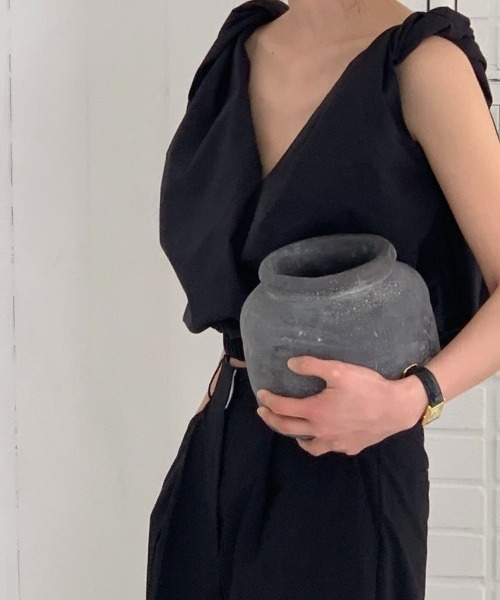 MANGROVE（マングローブ）の「トーションショルダートップス（タンクトップ・レディース・ブルー/グリーン/アイボリー/ブラウン/ホワイト/ブラック/ライトグリーン・FREE）」の11枚目の写真