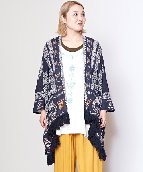 チャイハネ(チャイハネ)の「【チャイハネ】グルティラフリンジカーディガン(カーディガン/ボレロ・レディース・パープル/ネイビー/グレー/オフホワイト/ブラウン/ブラック×ホワイト/ホワイト系その他/カーキ/ブルー・FREE)」の7枚目の写真