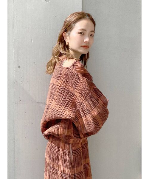 Ungrid(アングリッド)の「チェックボリュームブラウス(シャツ/ブラウス・レディース・ブラック/ダークオレンジ・FREE)」の12枚目の写真
