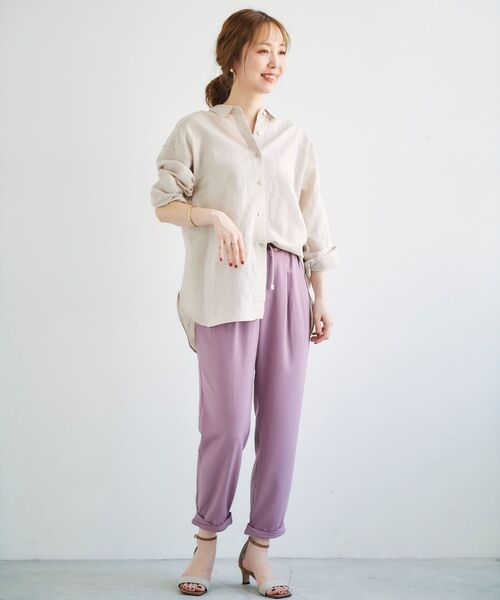 le.coeur blanc（ルクールブラン）の「ツイストヘムイージーテーパードパンツ（その他パンツ・レディース・ベージュ/ラベンダー/ブラック・36/38）」の4枚目の写真