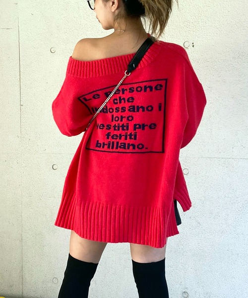 SPIRALGIRL（スパイラルガール）の「バックロゴオーバーニット（ニット/セーター・レディース・ベージュ/レッド/イエロー/グリーン・FREE）」の4枚目の写真