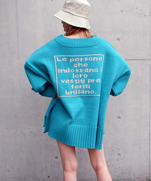 SPIRALGIRL（スパイラルガール）の「バックロゴオーバーニット（ニット/セーター・レディース・ベージュ/レッド/イエロー/グリーン・FREE）」の2枚目の写真