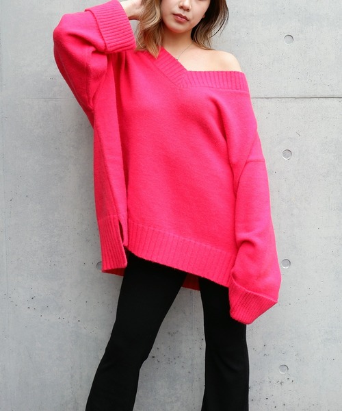 SPIRALGIRL（スパイラルガール）の「バックロゴオーバーニット（ニット/セーター・レディース・ベージュ/レッド/イエロー/グリーン・FREE）」の5枚目の写真