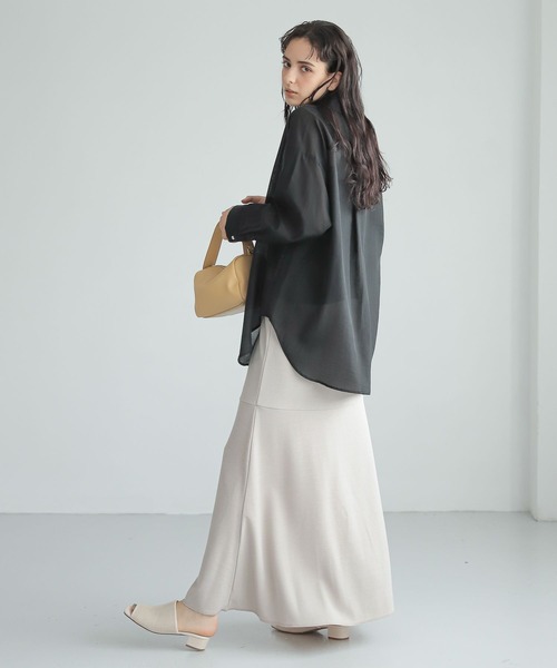 LAKOLE（ラコレ）の「サカリバフレアラインスカート / 352446（スカート・レディース・ブラック/サンドグレー/チャコール/グリーン・SMALL/MEDIUM）」の7枚目の写真