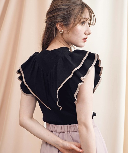 NOELA（ノエラ）の「ハイネックフリルニット（ニット/セーター・レディース・ブラック/オフホワイト/ボルドー・フリー）」の5枚目の写真