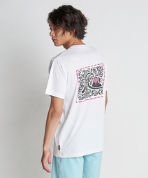 Quiksilver（クイックシルバー）の「ELECTRIC FEELS SS/クイックシルバーバックプリント半袖ラッシュガードTシャツ(水着)（ラッシュガード・メンズ）」