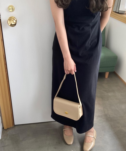 LAUIR（ラウアー）の「フラップミニスクエアショルダーバッグ（ショルダーバッグ・レディース・ブラック/クリーム・FREE）」の7枚目の写真