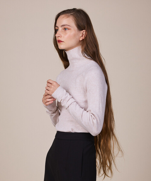 ReNorm（リノーム）の「リブ切替タートルネックニット（ニット/セーター・レディース・ライトグレー/ブラック/オフホワイト・フリー）」の5枚目の写真