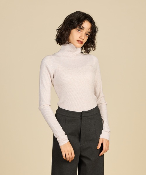 ReNorm（リノーム）の「リブ切替タートルネックニット（ニット/セーター・レディース・ライトグレー/ブラック/オフホワイト・フリー）」の2枚目の写真