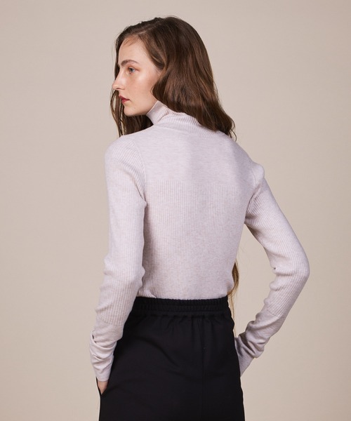 ReNorm（リノーム）の「リブ切替タートルネックニット（ニット/セーター・レディース・ライトグレー/ブラック/オフホワイト・フリー）」の13枚目の写真