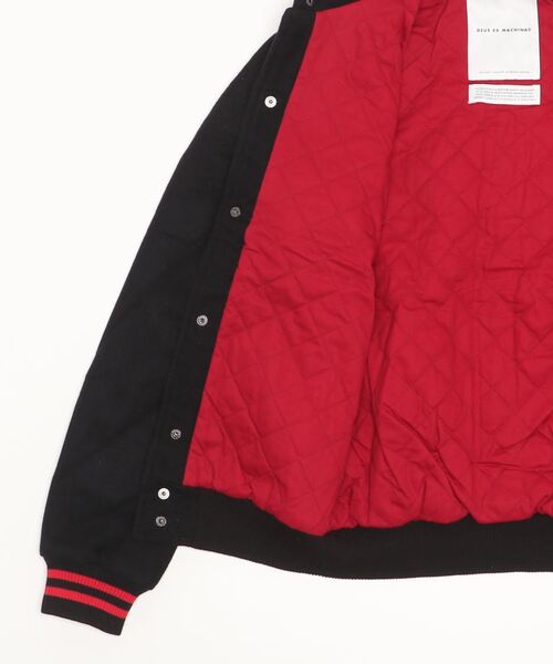 DEUS EX MACHINA(デウスエクスマキナ)の「TEAM BOMBER JACKET(スタジャン・メンズ・ブラック/レッド・X-SMALL/SMALL/MEDIUM/LARGE)」の5枚目の写真