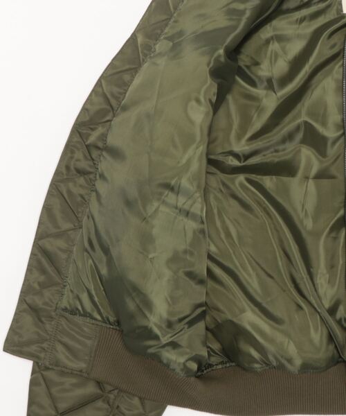 CORISCO(コリスコ)の「ナイロンツイルキルト薄中綿オーバーサイズMA-1(M1)(MA-1・メンズ・オリーブ/ブラック・MEDIUM/LARGE/X-LARGE)」の4枚目の写真