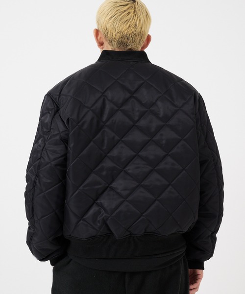 CORISCO(コリスコ)の「ナイロンツイルキルト薄中綿オーバーサイズMA-1(M1)(MA-1・メンズ・オリーブ/ブラック・MEDIUM/LARGE/X-LARGE)」の10枚目の写真