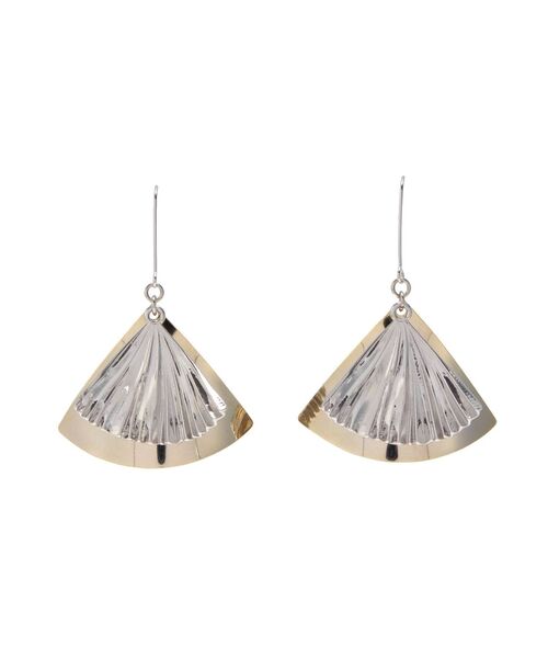 UN3D.（アンスリード）の「ダブルトライアングルピアス（ピアス（両耳用）・レディース・ゴールド/シルバー・FREE）」の14枚目の写真