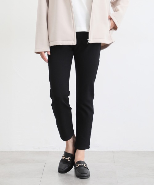 Honeys（ハニーズ）の「デニムスキニー（股下６４ｃｍ）（デニムパンツ・レディース・ライトインディゴブルー/ワンウォッシュ/ブルー/ブラック・SS/S/M/L/LL）」の2枚目の写真