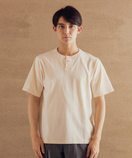 Jackman(ジャックマン)の「Henleyneck T-Shirt(Tシャツ/カットソー・メンズ・グレイッシュブルー/ブルー系その他4/ホワイト/スミクロ/ブラウン系その他2/ライトグレー/ダークネイビー/キナリ/ブラック/ミント/ダークブルー/ブルー系その他2/ネイビー/グレー/ブルー系その他3・LARGE/X-LARGE/MEDIUM/SMALL)」の3枚目の写真