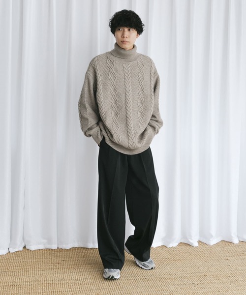 Couleur Meler（クルールメリー）の「Couleur Meler なかじ　ケーブル編みタートルネックニット（ニット/セーター・メンズ・ライトベージュ/ネイビー・MEDIUM/LARGE）」の12枚目の写真