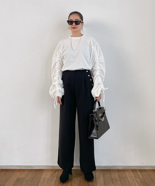 Vicente（ヴィセンテ）の「Squeeze cut tops（Tシャツ/カットソー・レディース・ブラック/ホワイト・FREE）」の3枚目の写真