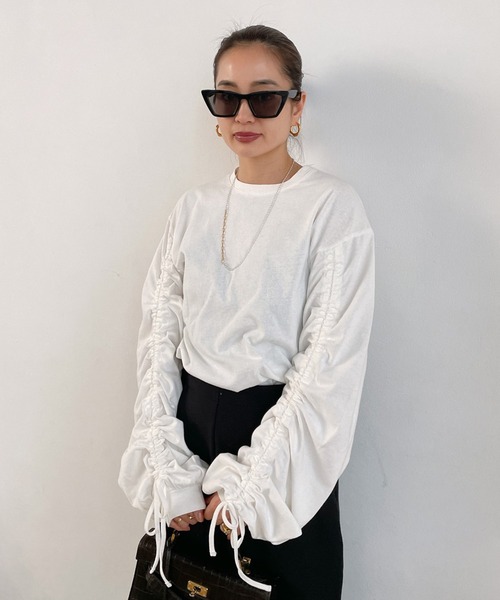 Vicente（ヴィセンテ）の「Squeeze cut tops（Tシャツ/カットソー・レディース・ブラック/ホワイト・FREE）」の4枚目の写真